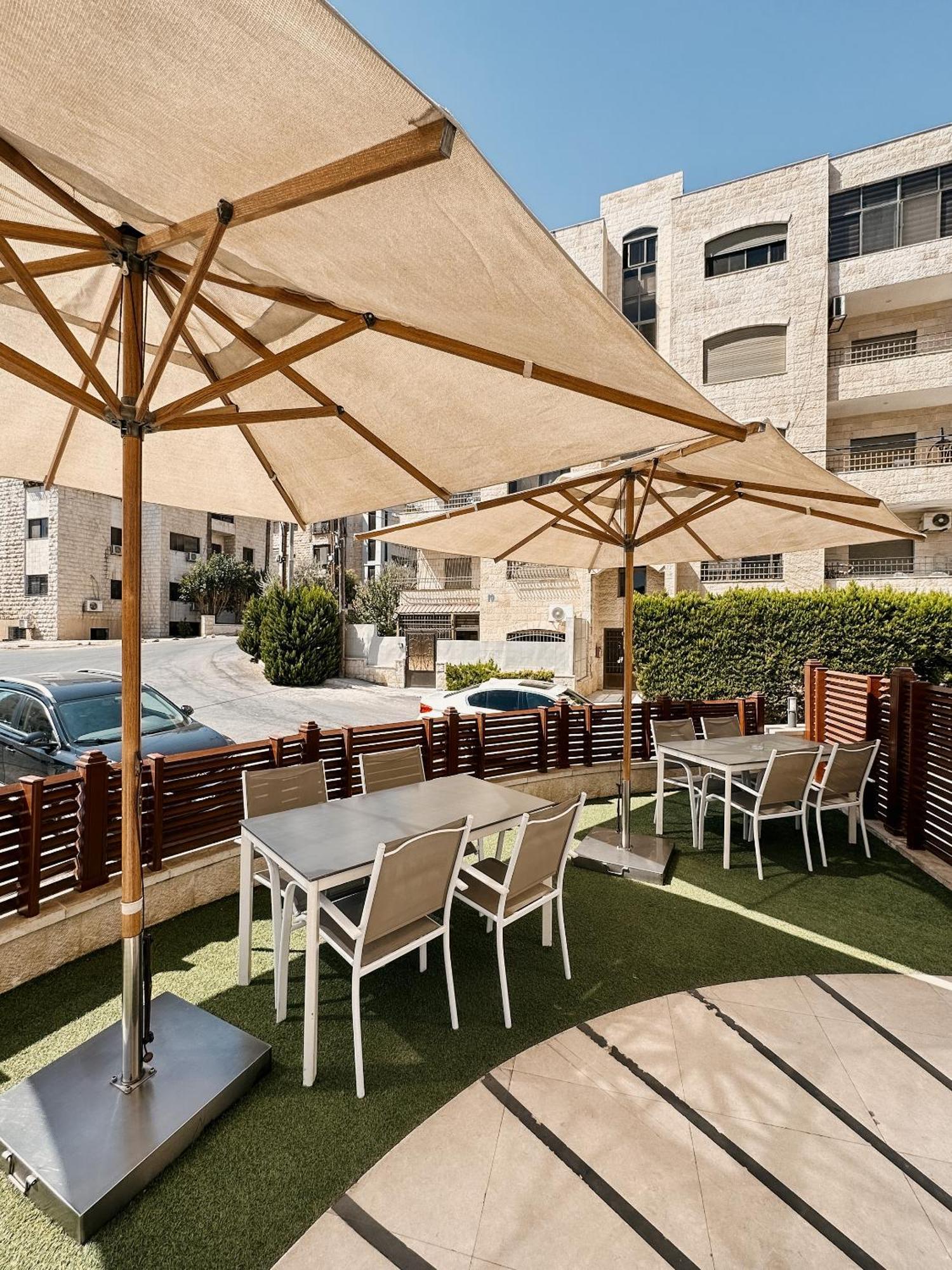 Celino Hotel